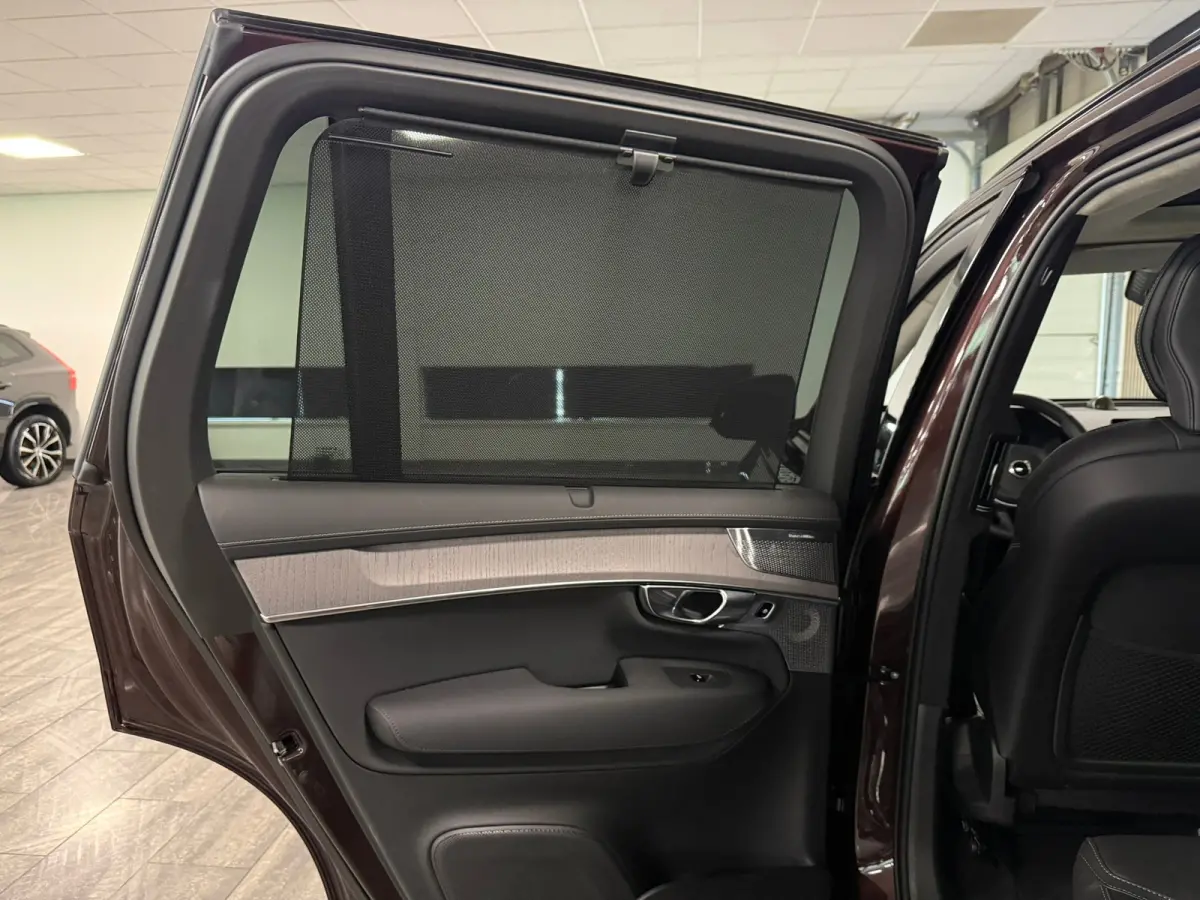 T8 AWD Recharge Ultra Dark | Full Option! | Bowers & Wilkins | Luchtvering | Stoelventilatie | Trekhaak | 360 Camera | Head-Up Display | Stoelmassage | 455pk | Adaptieve Cruise Control | Sto