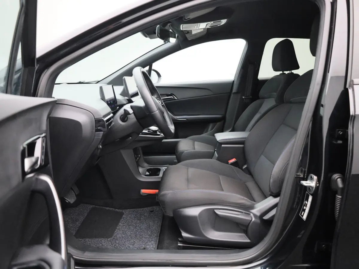 Comfort 64 kWh AUTOMAAT | APPLE CARPLAY | NAVIGATIE | RADIO | BLUETOOTH | CLIMA | 12 MAANDEN BOVAG GARANTIE |