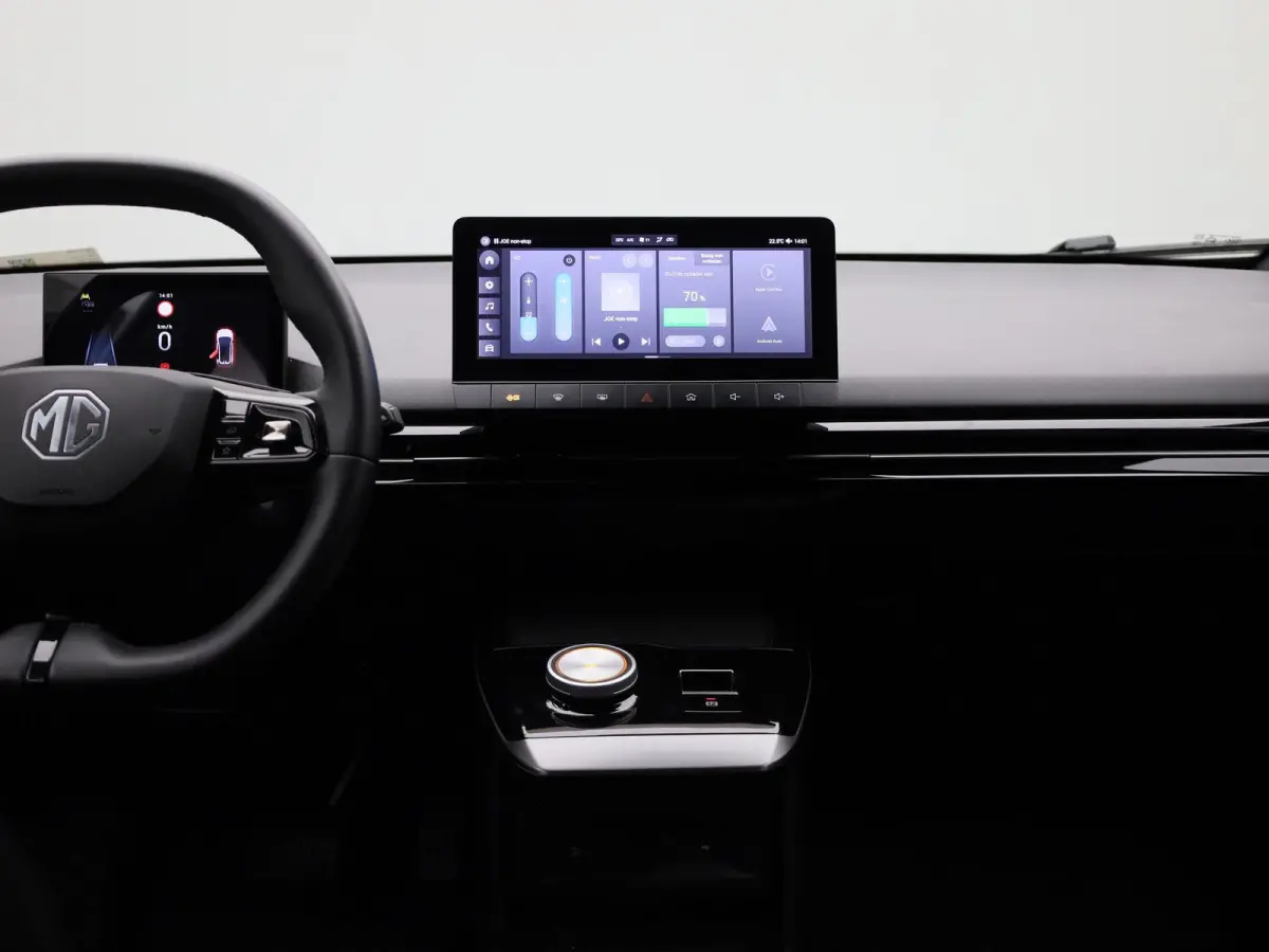 Comfort 64 kWh AUTOMAAT | APPLE CARPLAY | NAVIGATIE | RADIO | BLUETOOTH | CLIMA | 12 MAANDEN BOVAG GARANTIE |
