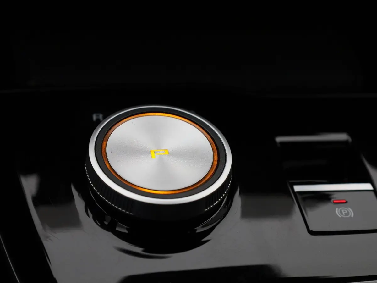Comfort 64 kWh AUTOMAAT | APPLE CARPLAY | NAVIGATIE | RADIO | BLUETOOTH | CLIMA | 12 MAANDEN BOVAG GARANTIE |