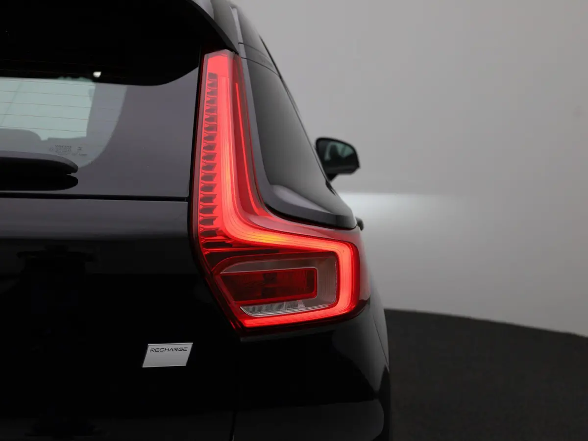 Core | Automaat | Apple Carplay / Android Auto | Camera | Parkeersensoren | 12 MAANDEN BOVAG GARANTIE |