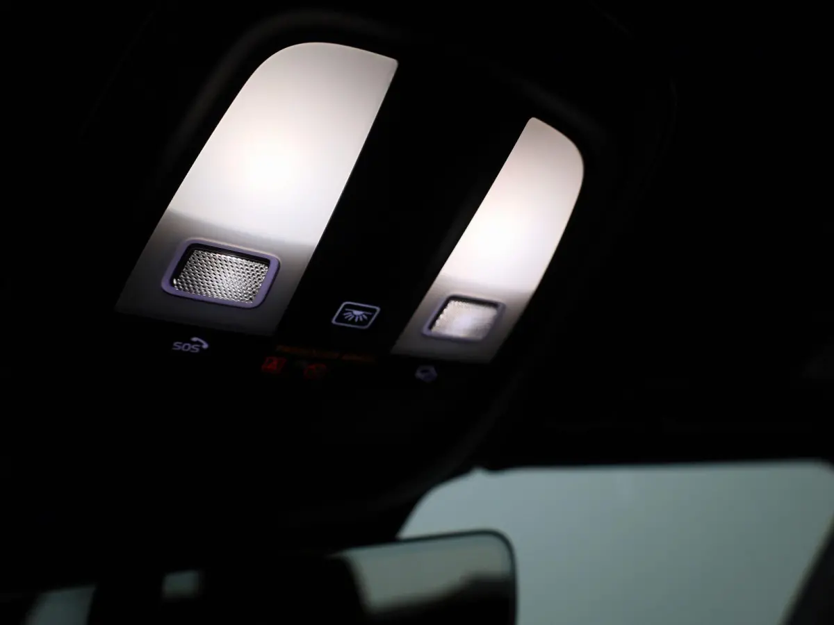 Core | Automaat | Apple Carplay / Android Auto | Camera | Parkeersensoren | 12 MAANDEN BOVAG GARANTIE |