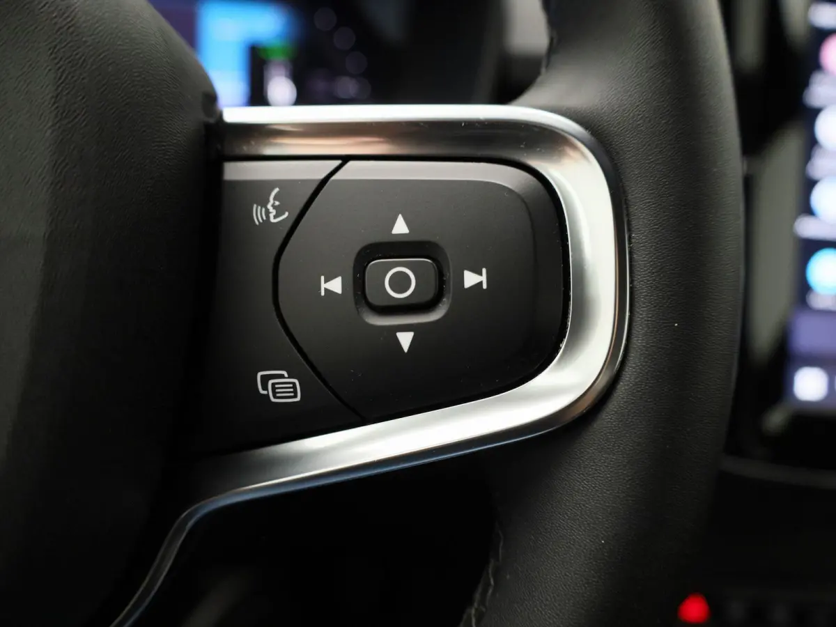 Core | Automaat | Apple Carplay / Android Auto | Camera | Parkeersensoren | 12 MAANDEN BOVAG GARANTIE |