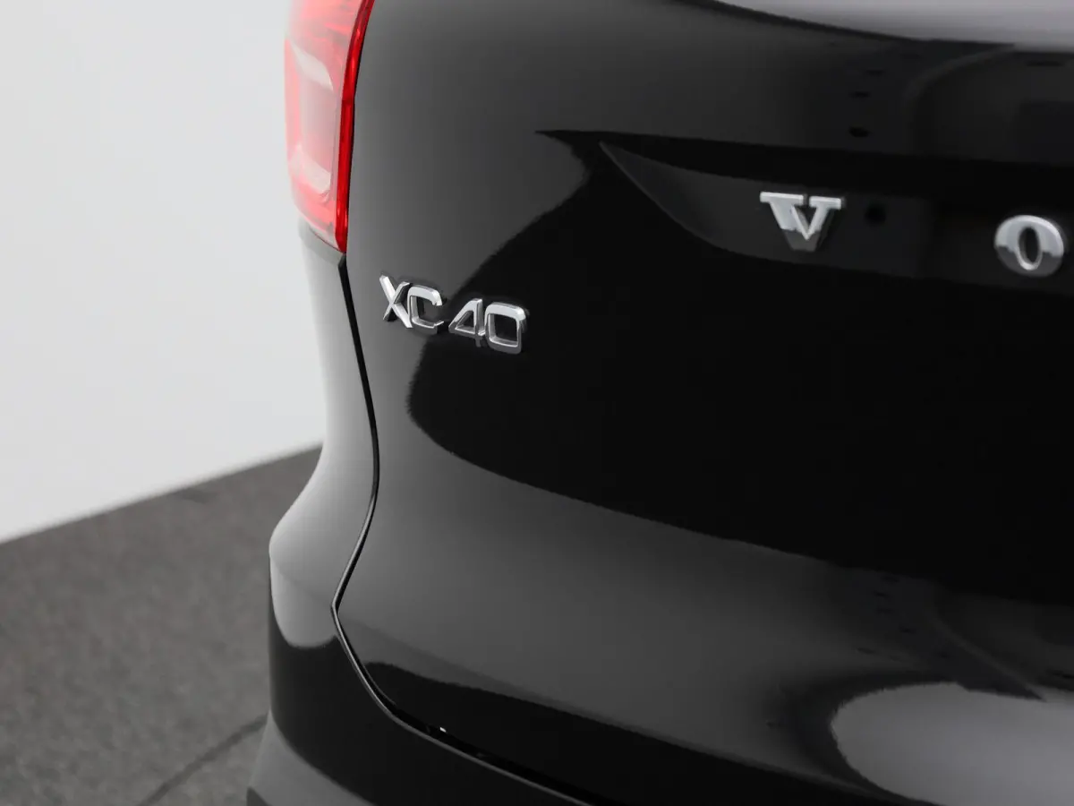 Core | Automaat | Apple Carplay / Android Auto | Camera | Parkeersensoren | 12 MAANDEN BOVAG GARANTIE |