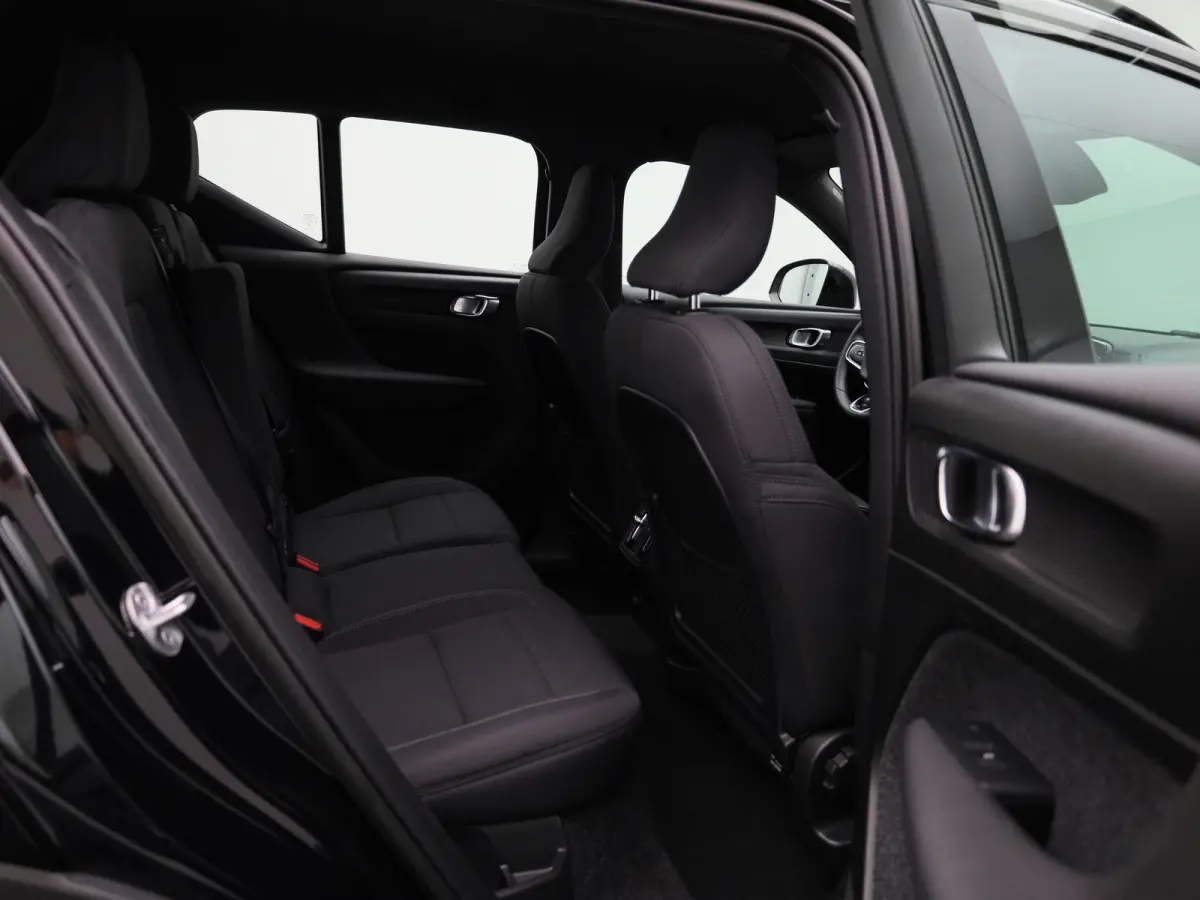 Core | Automaat | Apple Carplay / Android Auto | Camera | Parkeersensoren | 12 MAANDEN BOVAG GARANTIE |