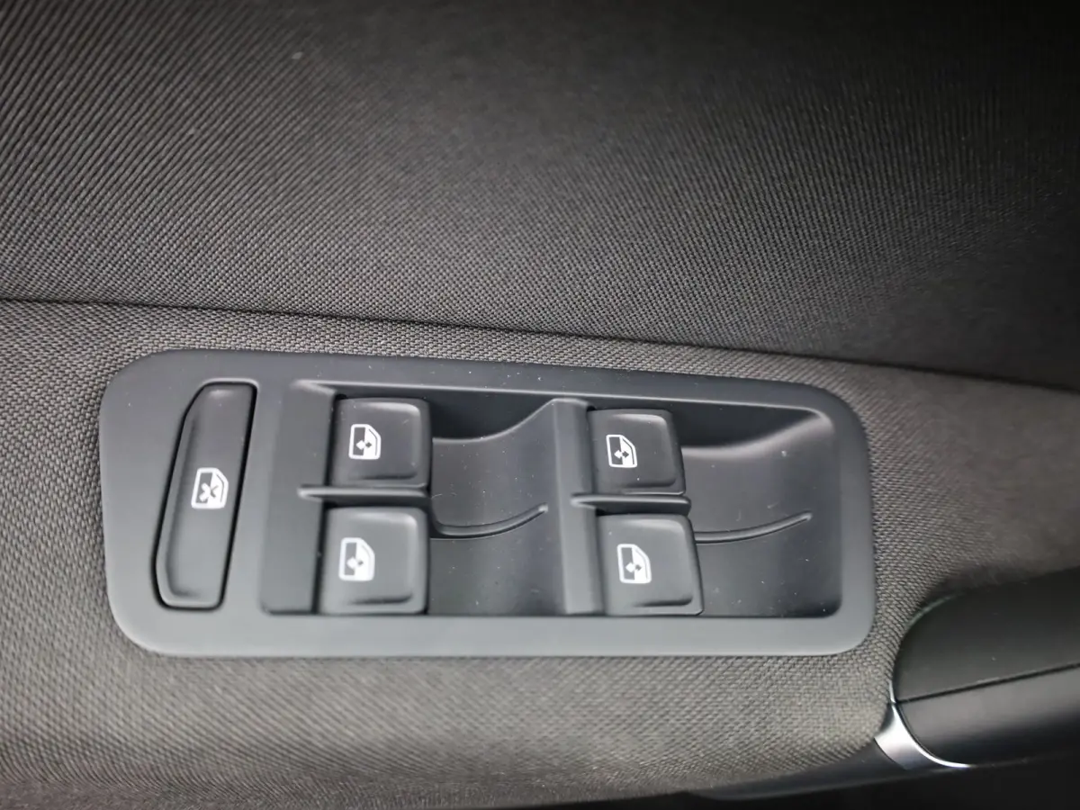 1.0 TSI | Trekhaak | Apple Carplay/ Android | Camera | Adap. Cr. | Prijs Rijklaar!!