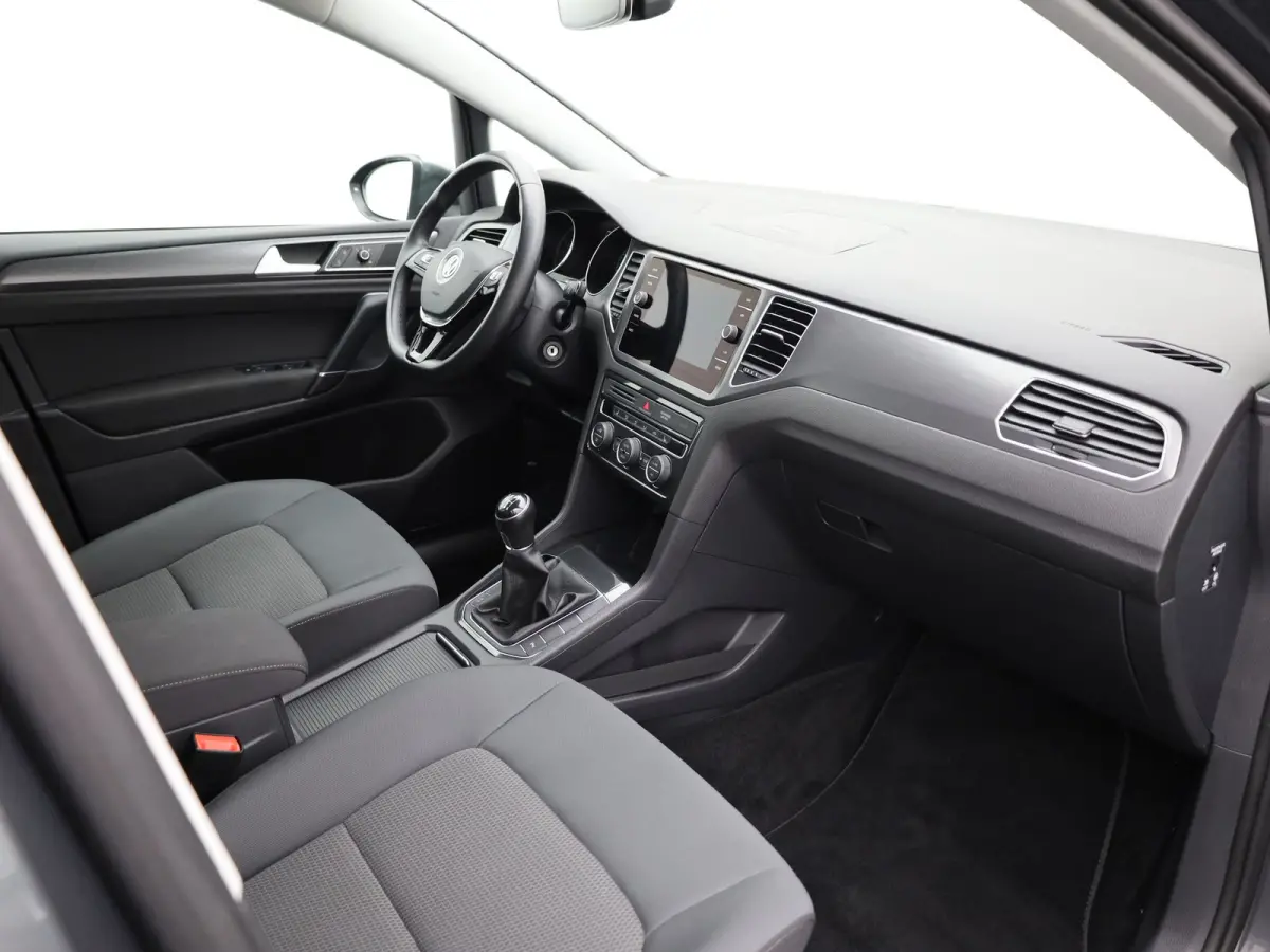 1.0 TSI | Trekhaak | Apple Carplay/ Android | Camera | Adap. Cr. | Prijs Rijklaar!!