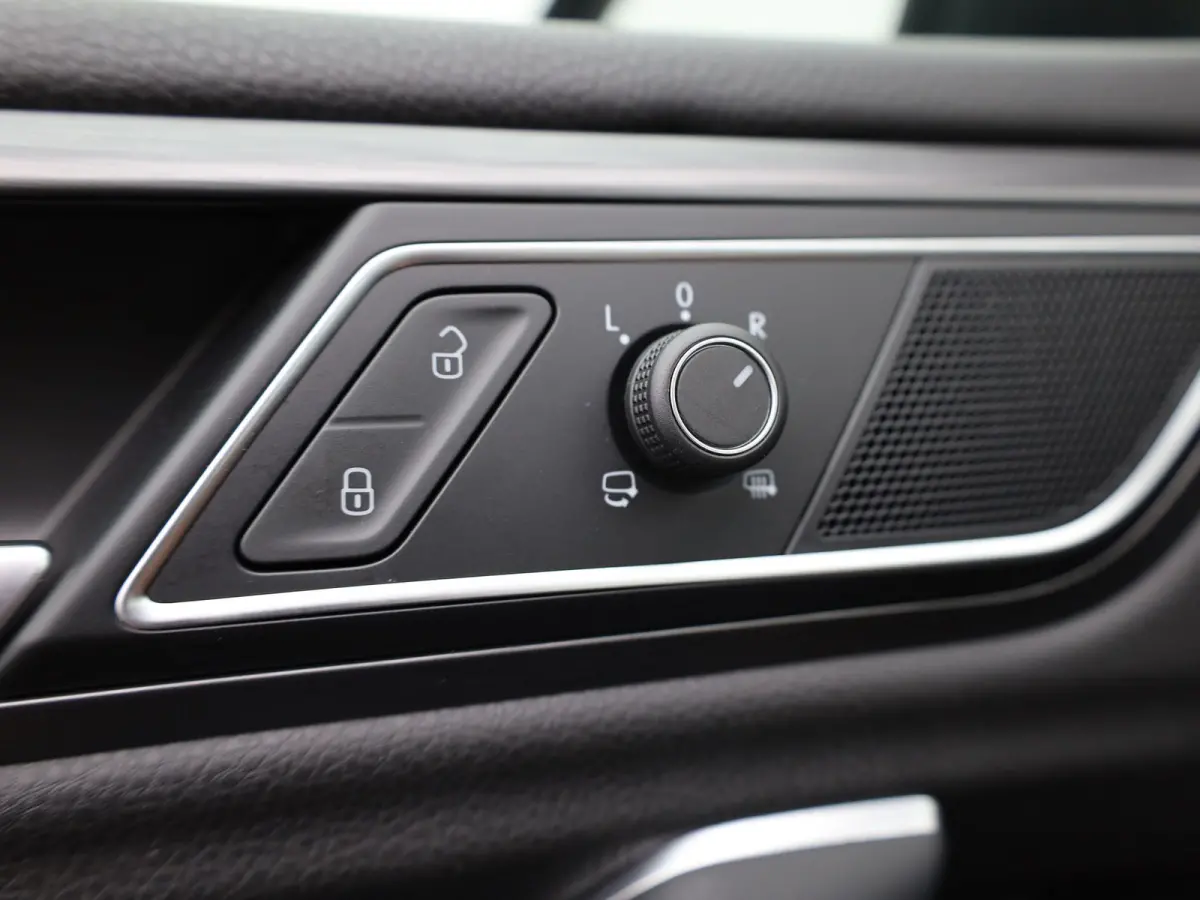 1.0 TSI | Trekhaak | Apple Carplay/ Android | Camera | Adap. Cr. | Prijs Rijklaar!!