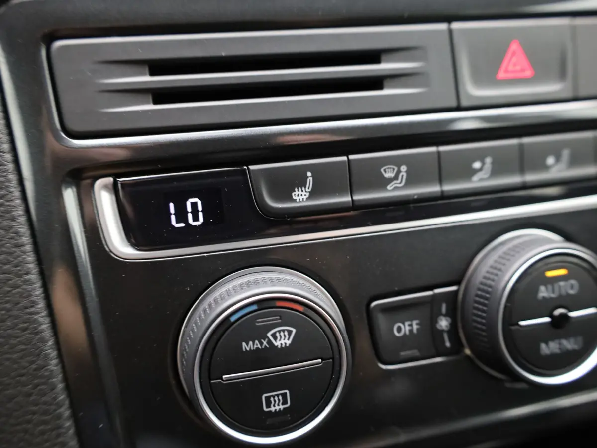 1.0 TSI | Trekhaak | Apple Carplay/ Android | Camera | Adap. Cr. | Prijs Rijklaar!!