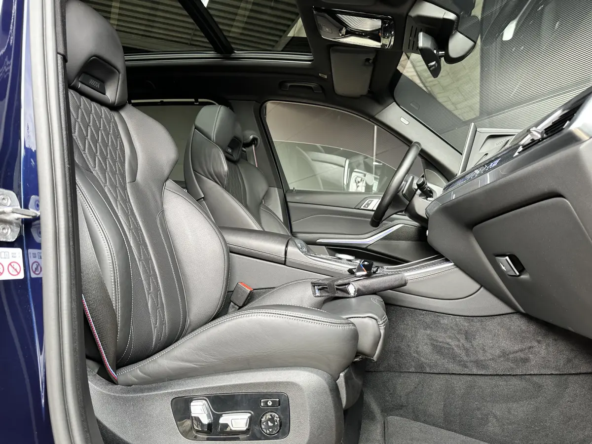 50e M-Sport Carbon | LED | PANODAK | M-Seat + Koel | HUD | 360 | Harman Kardon |