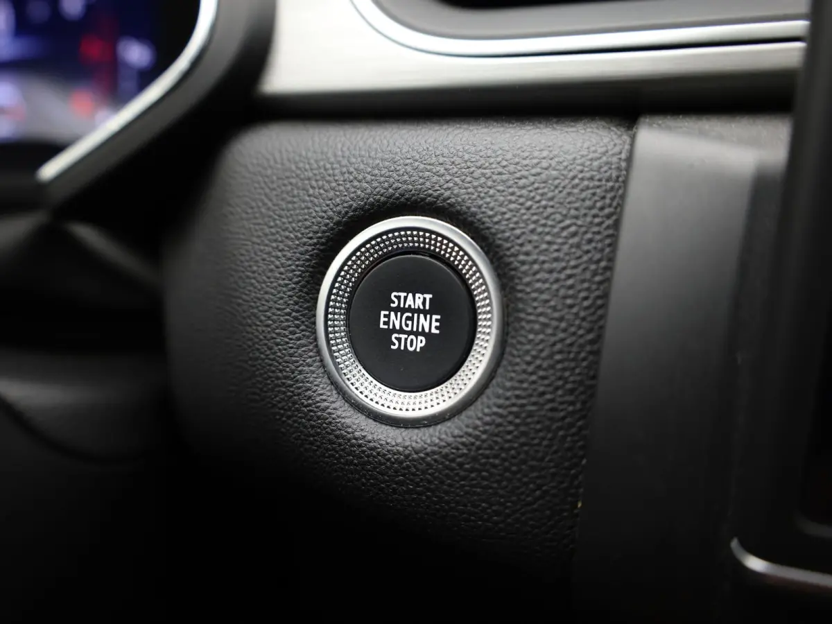 1.3 TCe 140 Intens | NAVI | Trekhaak | Cruise | Camera | Apple Carplay / Android | Prijs Rijklaar!!
