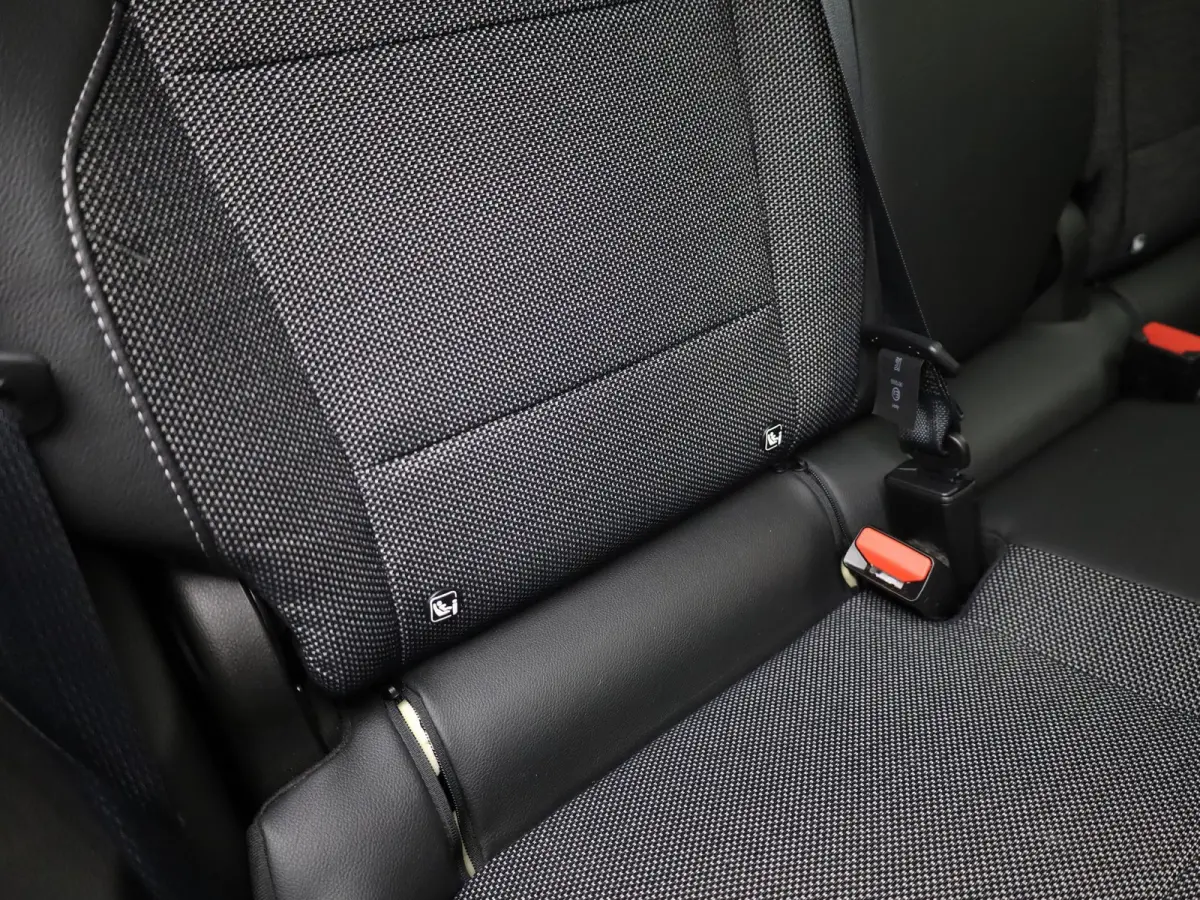 1.3 TCe 140 Intens | NAVI | Trekhaak | Cruise | Camera | Apple Carplay / Android | Prijs Rijklaar!!