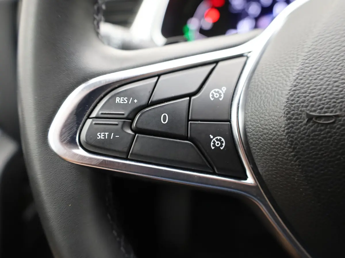 1.3 TCe 140 Intens | NAVI | Trekhaak | Cruise | Camera | Apple Carplay / Android | Prijs Rijklaar!!