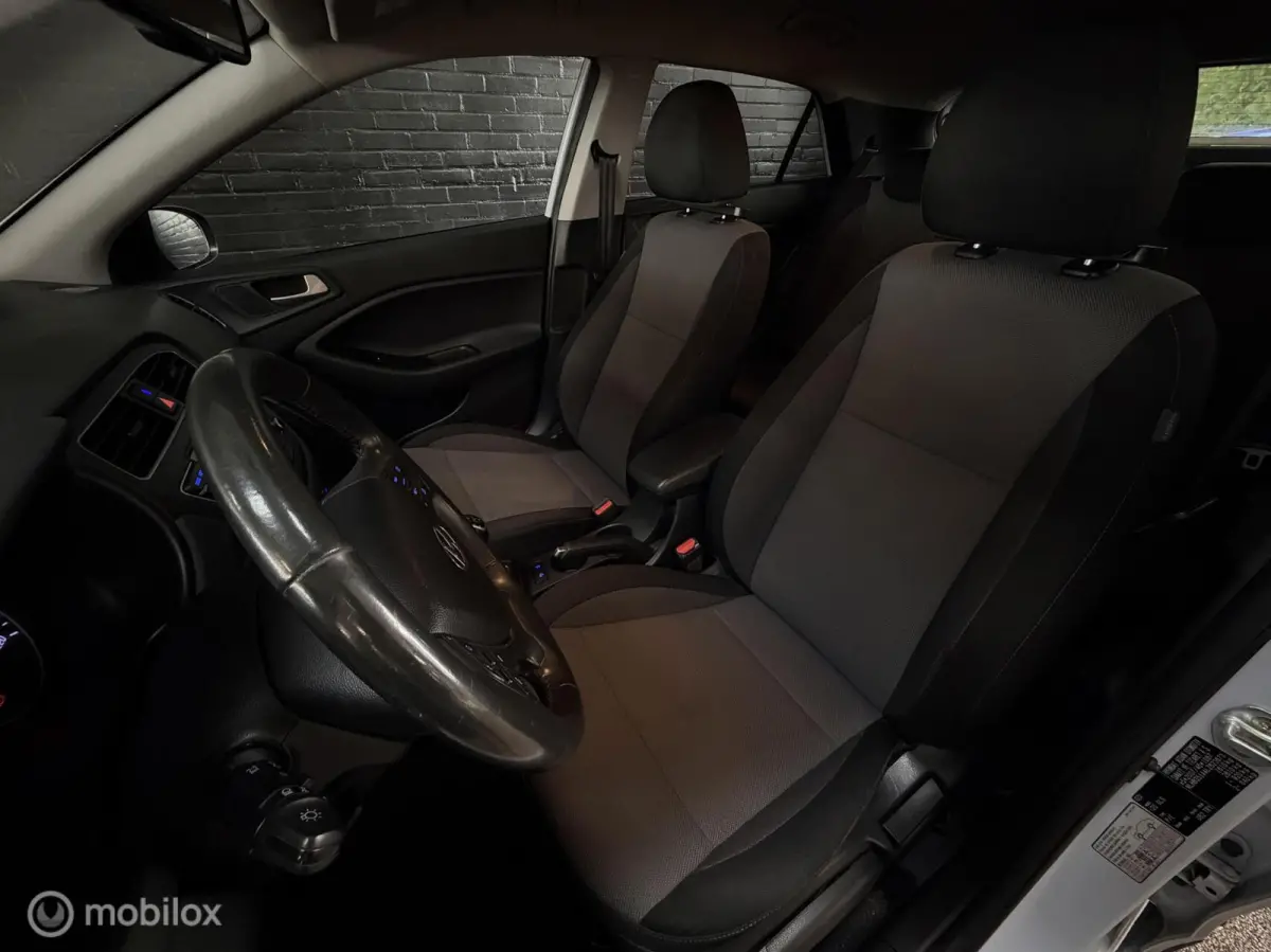 1.0 T-GDI Active CROSSOVER NAVI CRUISE PDC VELG