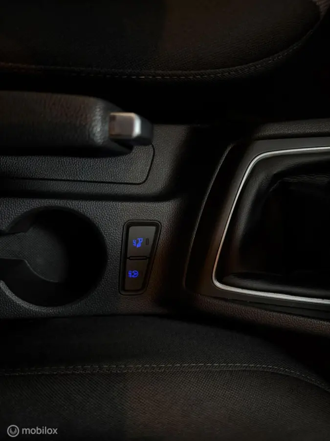 1.0 T-GDI Active CROSSOVER NAVI CRUISE PDC VELG