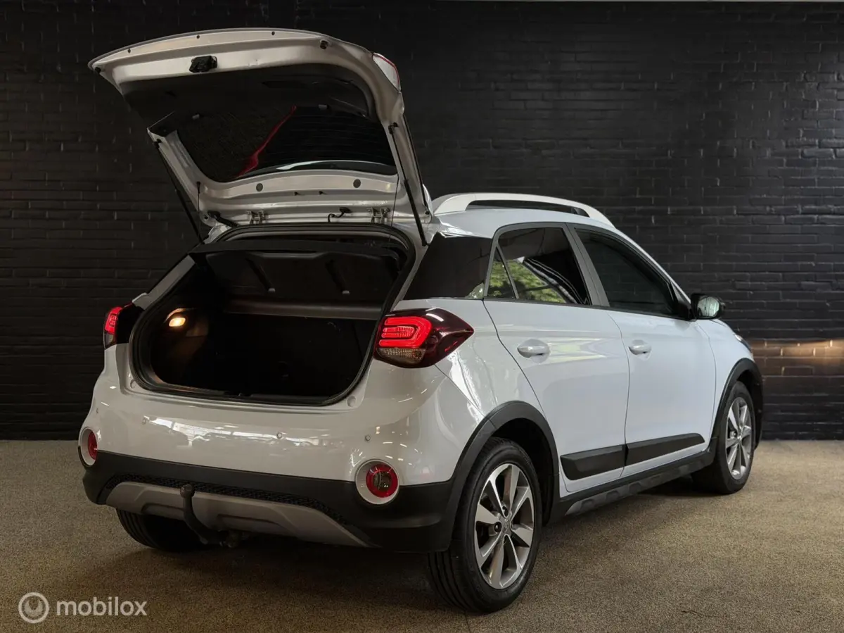 1.0 T-GDI Active CROSSOVER NAVI CRUISE PDC VELG