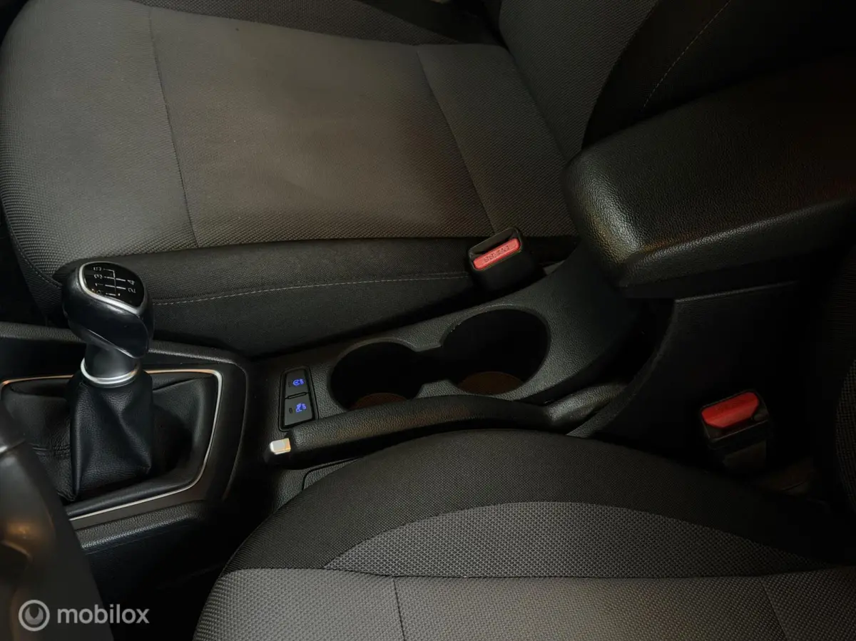 1.0 T-GDI Active CROSSOVER NAVI CRUISE PDC VELG