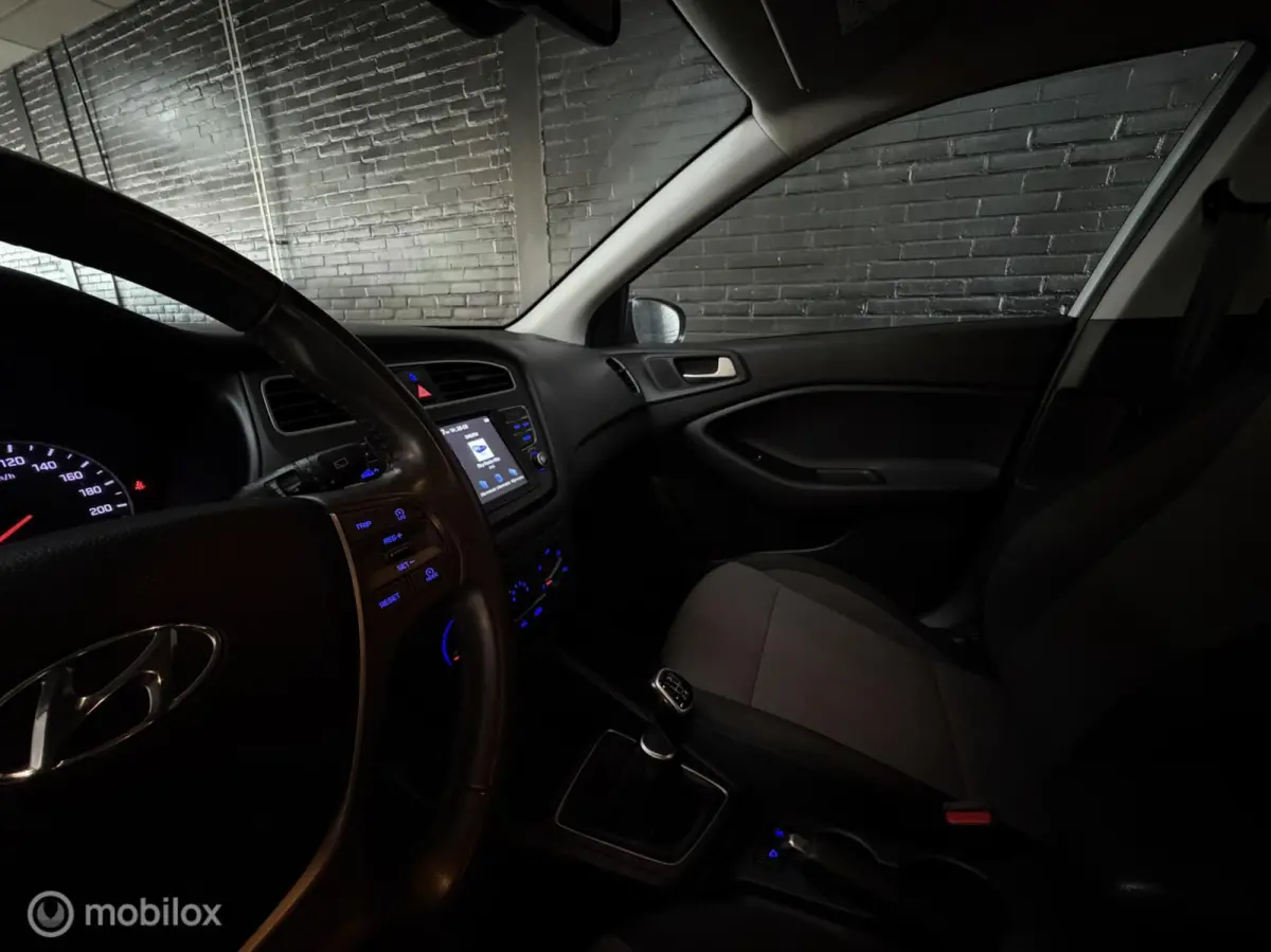 1.0 T-GDI Active CROSSOVER NAVI CRUISE PDC VELG