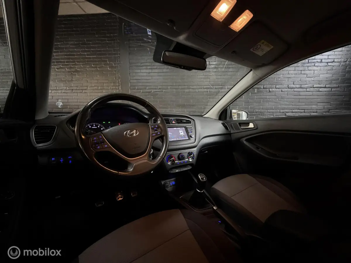 1.0 T-GDI Active CROSSOVER NAVI CRUISE PDC VELG