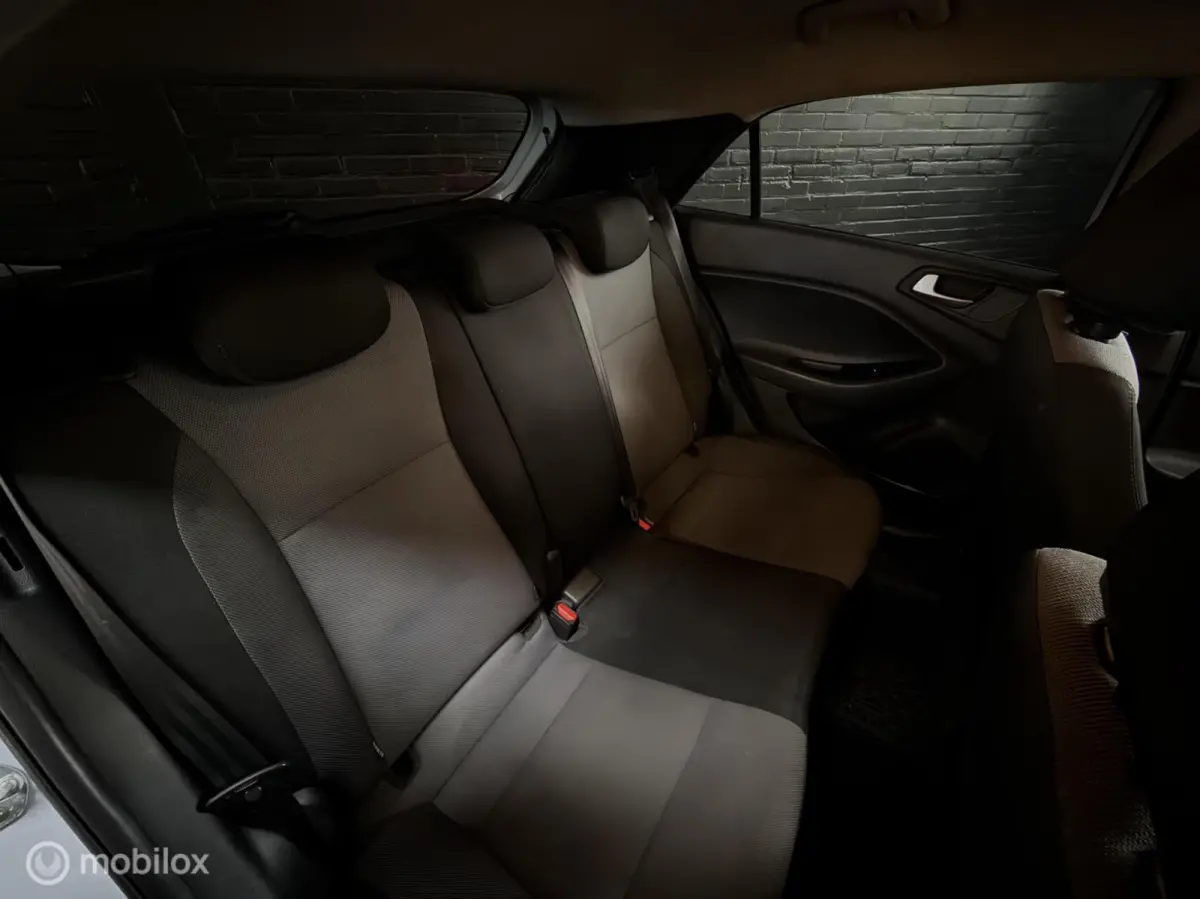 1.0 T-GDI Active CROSSOVER NAVI CRUISE PDC VELG