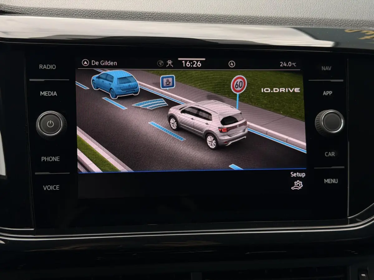 1.0 TSI 110PK! Life CARPLAY | CAM | ADAPT.CRUISE | LED | NAV | ECC | DAB | 18'LMV | NAP