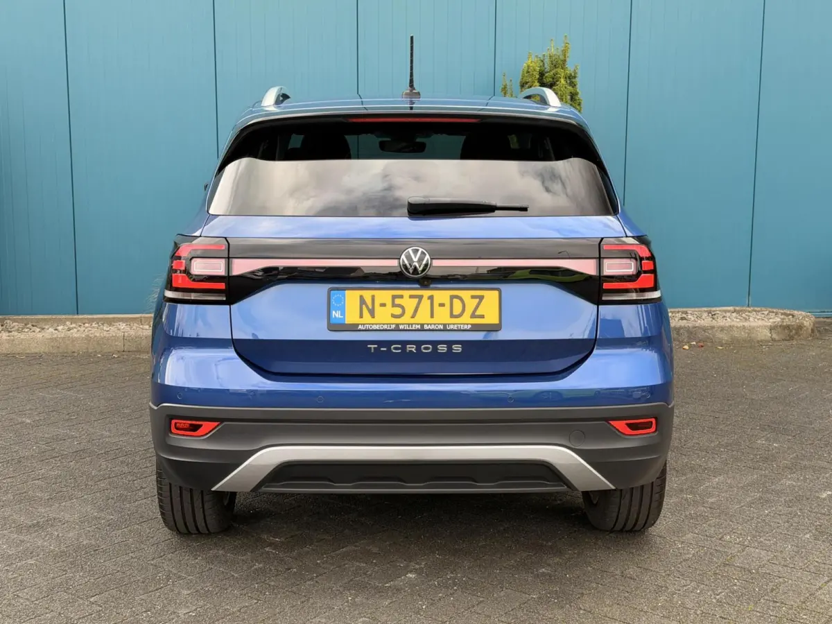 1.0 TSI 110PK! Life CARPLAY | CAM | ADAPT.CRUISE | LED | NAV | ECC | DAB | 18'LMV | NAP