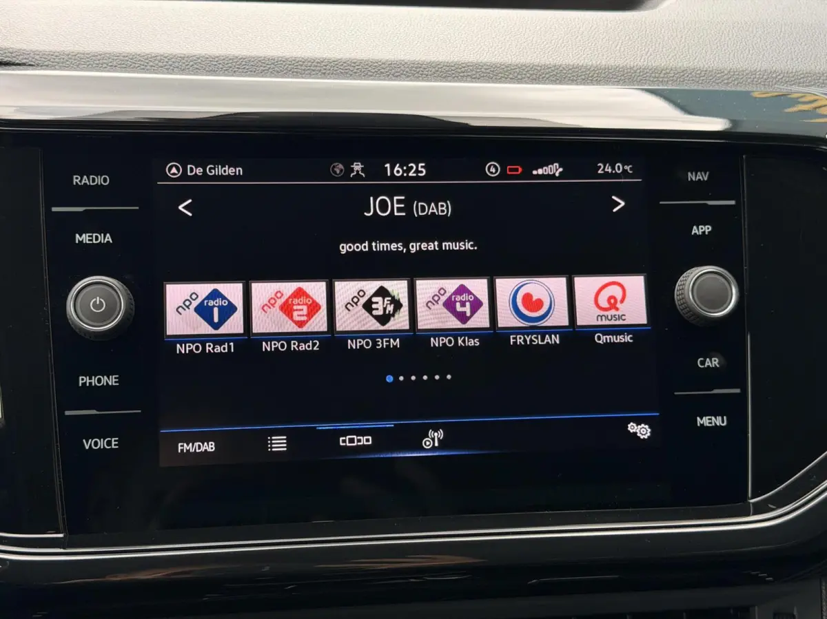 1.0 TSI 110PK! Life CARPLAY | CAM | ADAPT.CRUISE | LED | NAV | ECC | DAB | 18'LMV | NAP