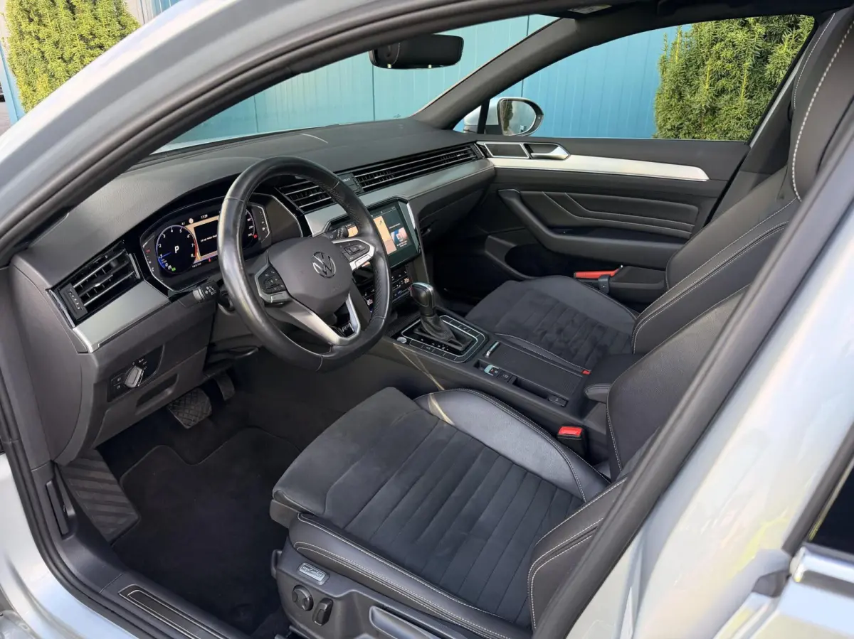 1.5 TSI R-Line Business + PANO | TREKH | CARPLAY | ADAPT.CRUISE | CAM | DIGI.DASHB | LED | 18'LMV