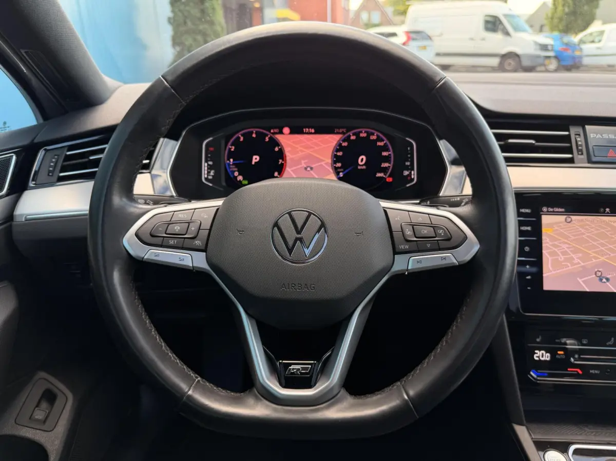 1.5 TSI R-Line Business + PANO | TREKH | CARPLAY | ADAPT.CRUISE | CAM | DIGI.DASHB | LED | 18'LMV