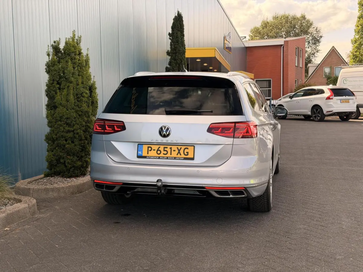 1.5 TSI R-Line Business + PANO | TREKH | CARPLAY | ADAPT.CRUISE | CAM | DIGI.DASHB | LED | 18'LMV