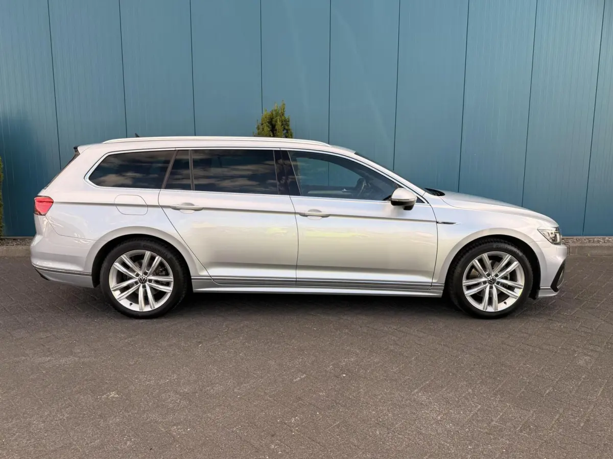1.5 TSI R-Line Business + PANO | TREKH | CARPLAY | ADAPT.CRUISE | CAM | DIGI.DASHB | LED | 18'LMV
