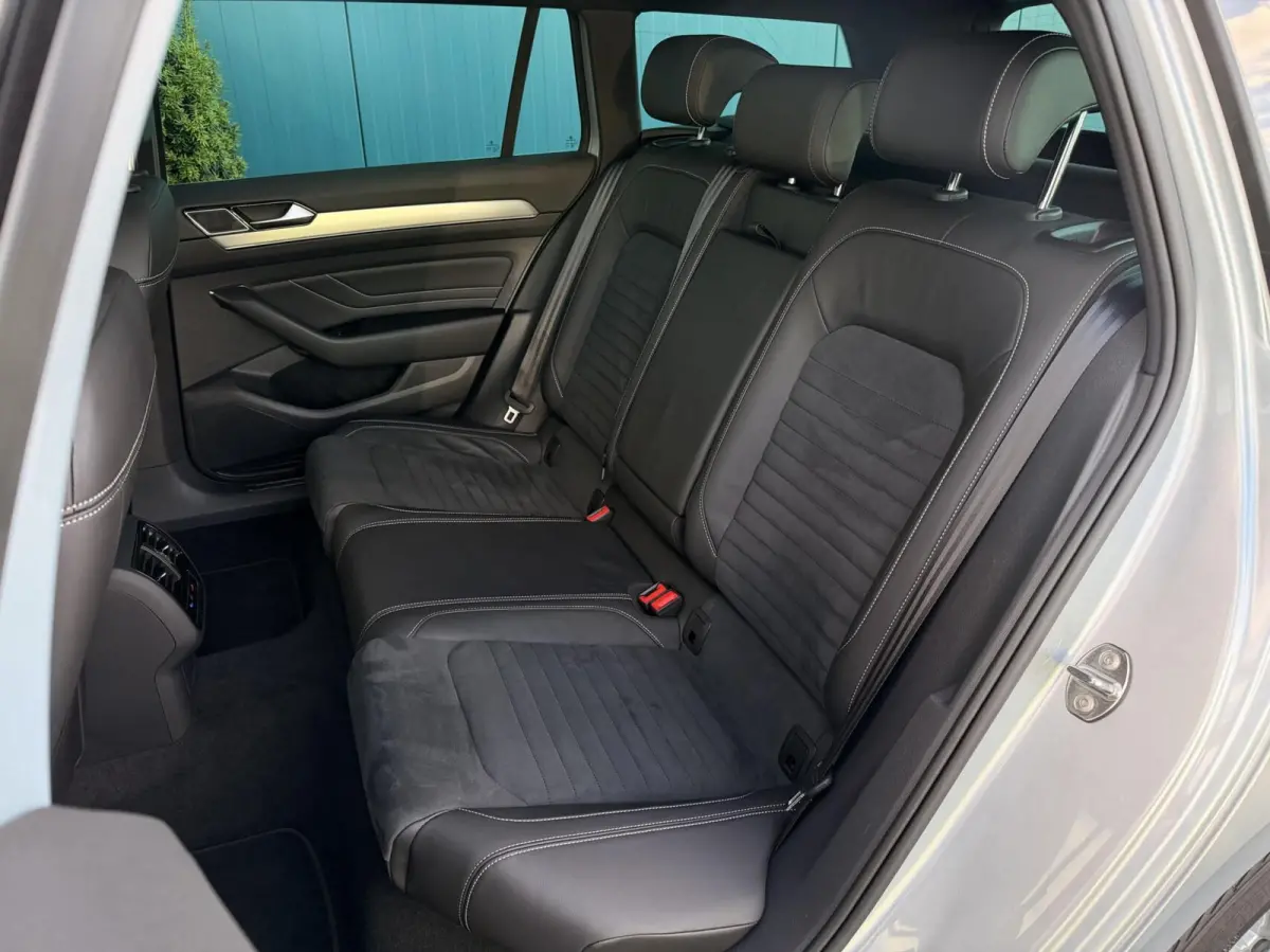 1.5 TSI R-Line Business + PANO | TREKH | CARPLAY | ADAPT.CRUISE | CAM | DIGI.DASHB | LED | 18'LMV
