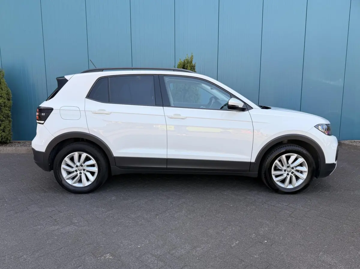 1.0 TSI Life CARPLAY | ADAPT.CRUISE | NAV | PDC | DAB | LMV | 1'EIG