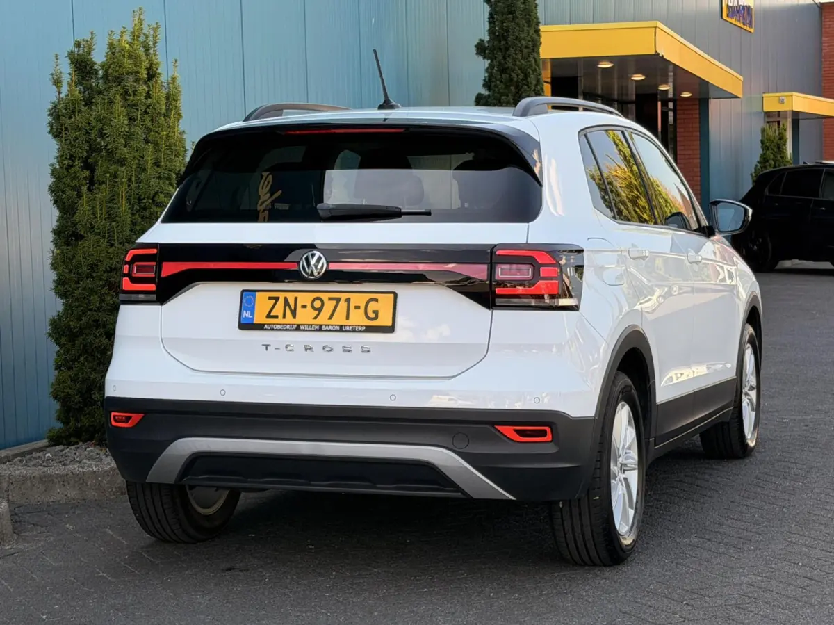 1.0 TSI Life CARPLAY | ADAPT.CRUISE | NAV | PDC | DAB | LMV | 1'EIG