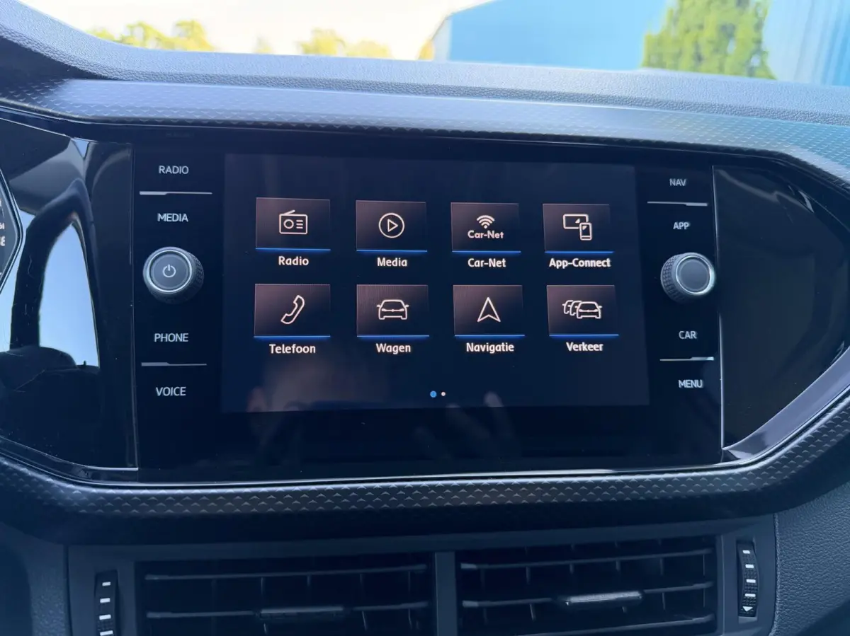 1.0 TSI Life CARPLAY | ADAPT.CRUISE | NAV | PDC | DAB | LMV | 1'EIG