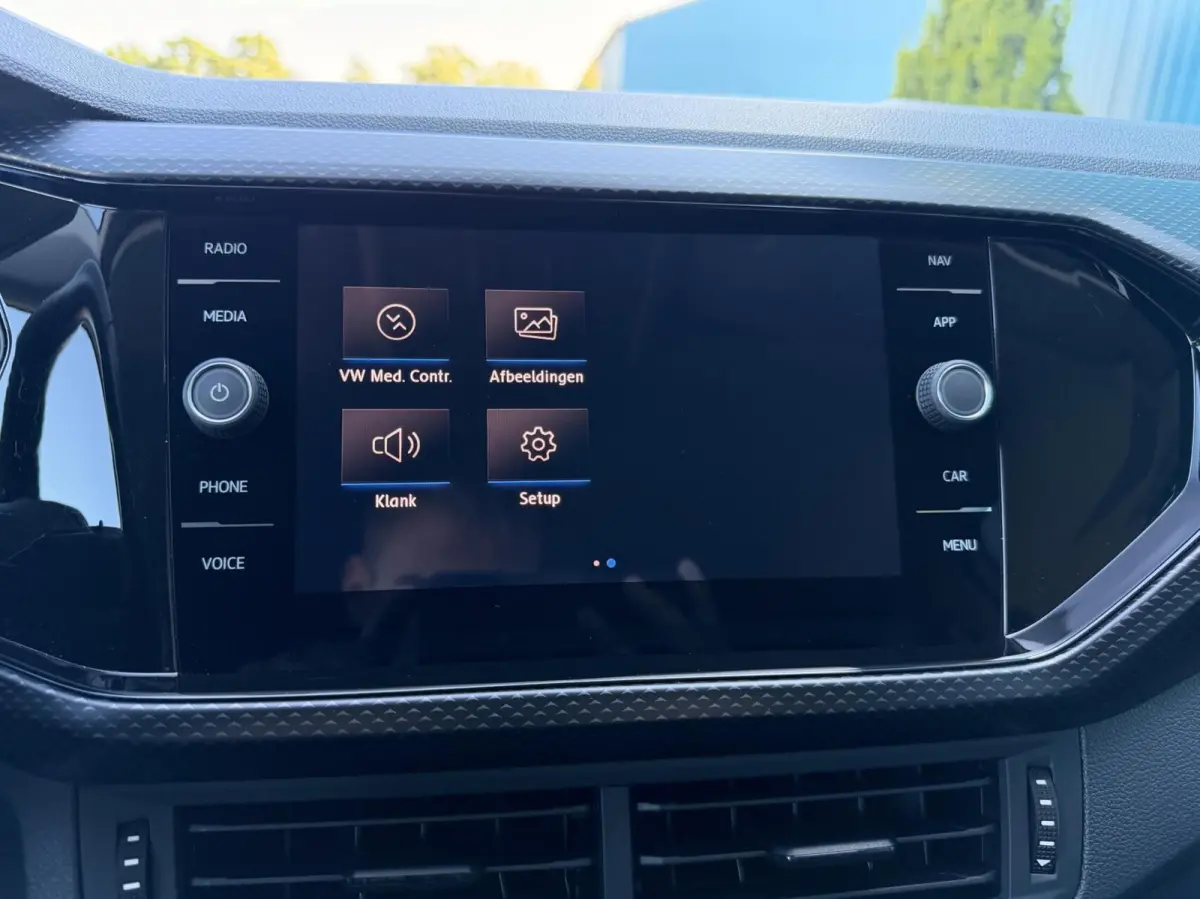 1.0 TSI Life CARPLAY | ADAPT.CRUISE | NAV | PDC | DAB | LMV | 1'EIG