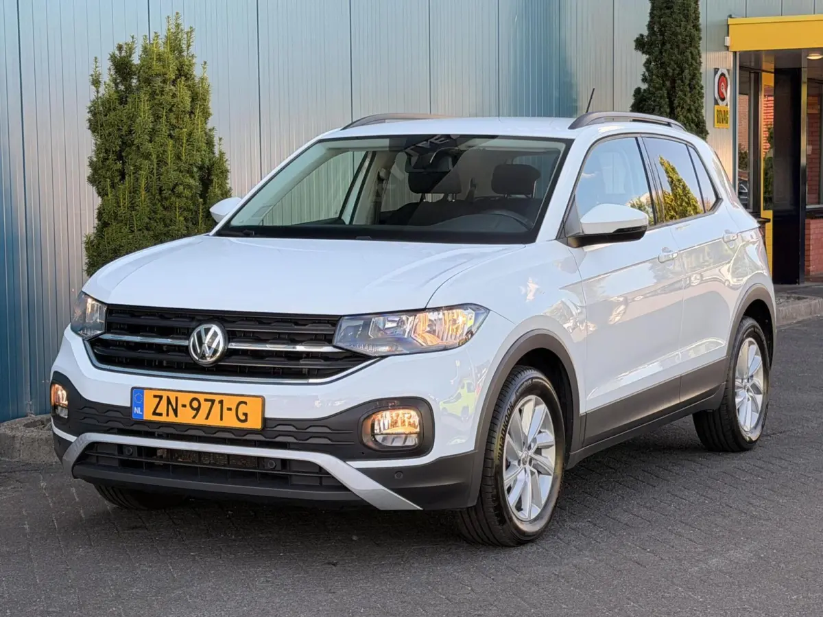 1.0 TSI Life CARPLAY | ADAPT.CRUISE | NAV | PDC | DAB | LMV | 1'EIG