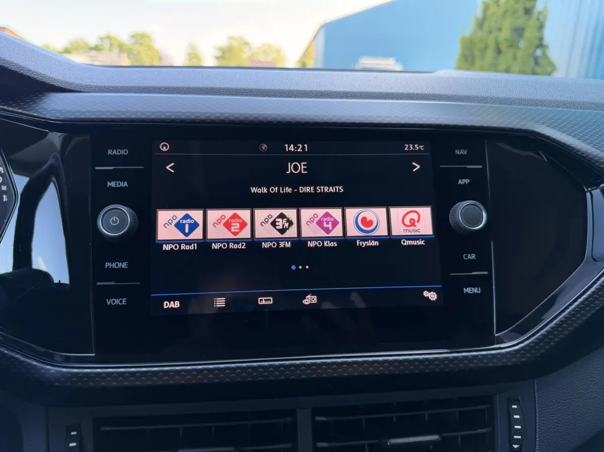 1.0 TSI Life CARPLAY | ADAPT.CRUISE | NAV | PDC | DAB | LMV | 1'EIG