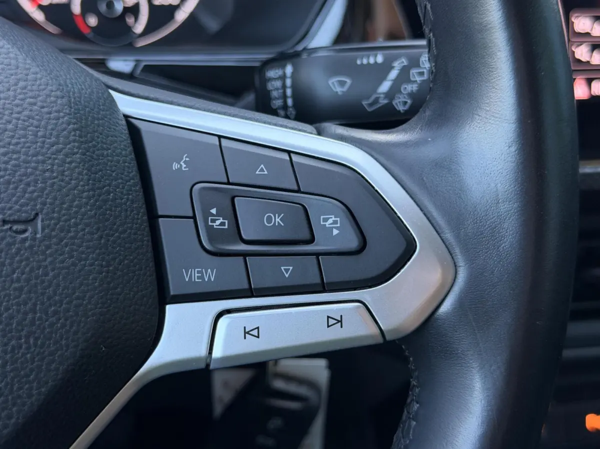 1.0 TSI Life CARPLAY | ADAPT.CRUISE | NAV | PDC | DAB | LMV | 1'EIG