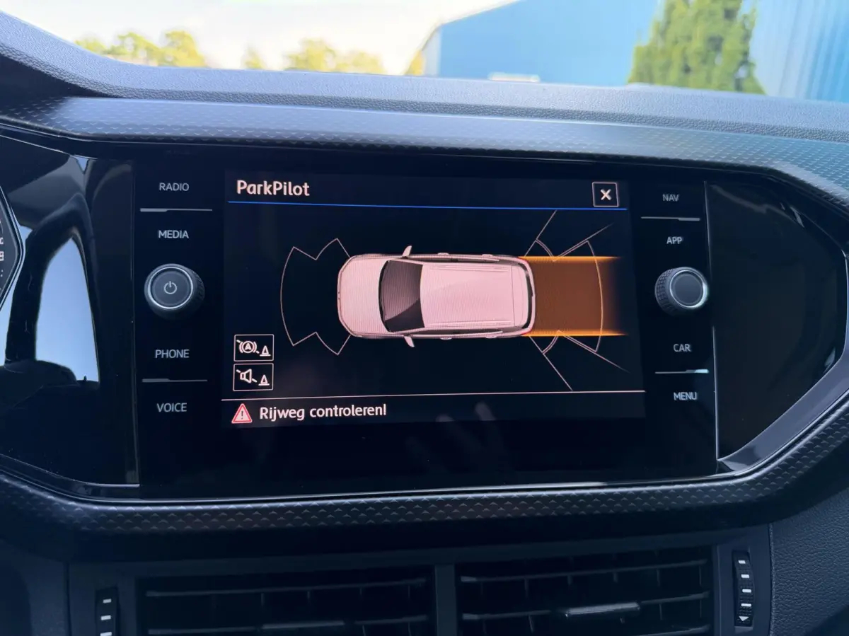 1.0 TSI Life CARPLAY | ADAPT.CRUISE | NAV | PDC | DAB | LMV | 1'EIG