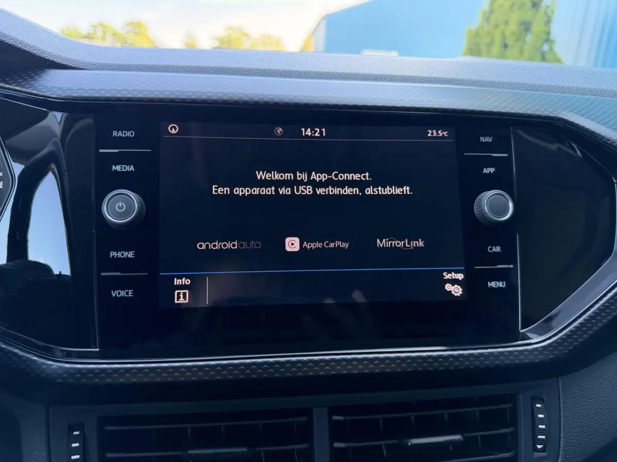 1.0 TSI Life CARPLAY | ADAPT.CRUISE | NAV | PDC | DAB | LMV | 1'EIG