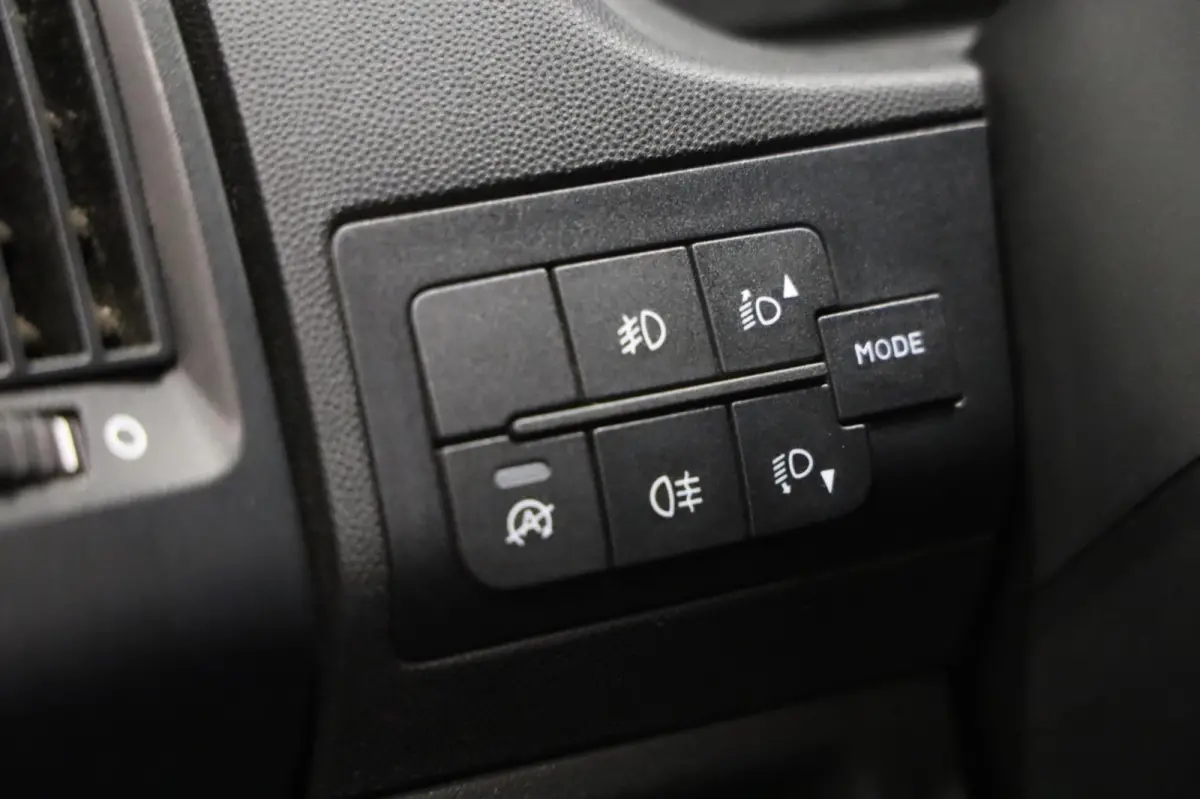 2.2 BlueHDi L3/H2 GRIJS 165PK LED IMPERIAAL NAVI AIRCO CRUISE CONTROL PDC LEASE V/A € 98,- pm INRUIL MOG