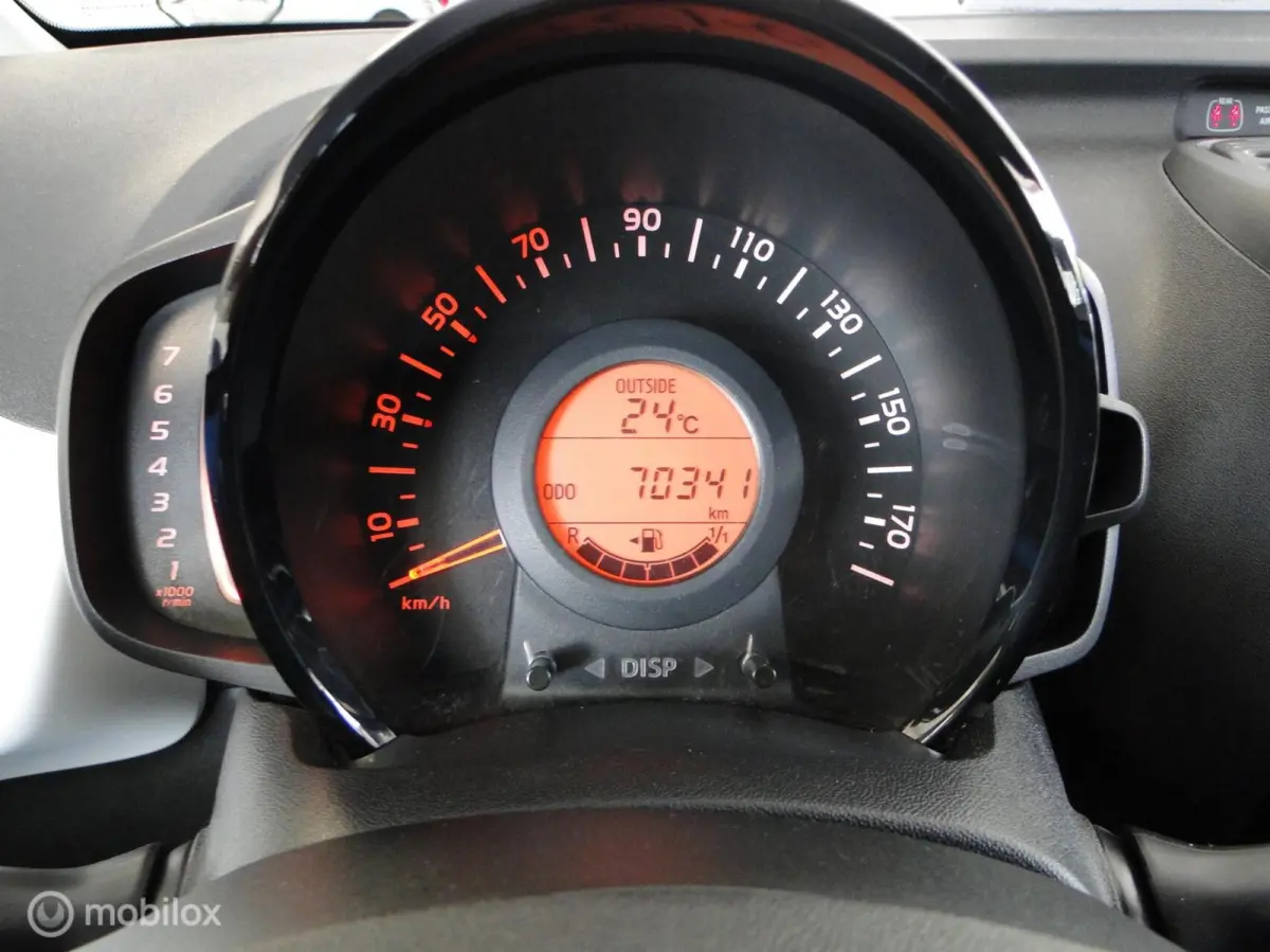 1.0 benzine, schakel, 70.341 km