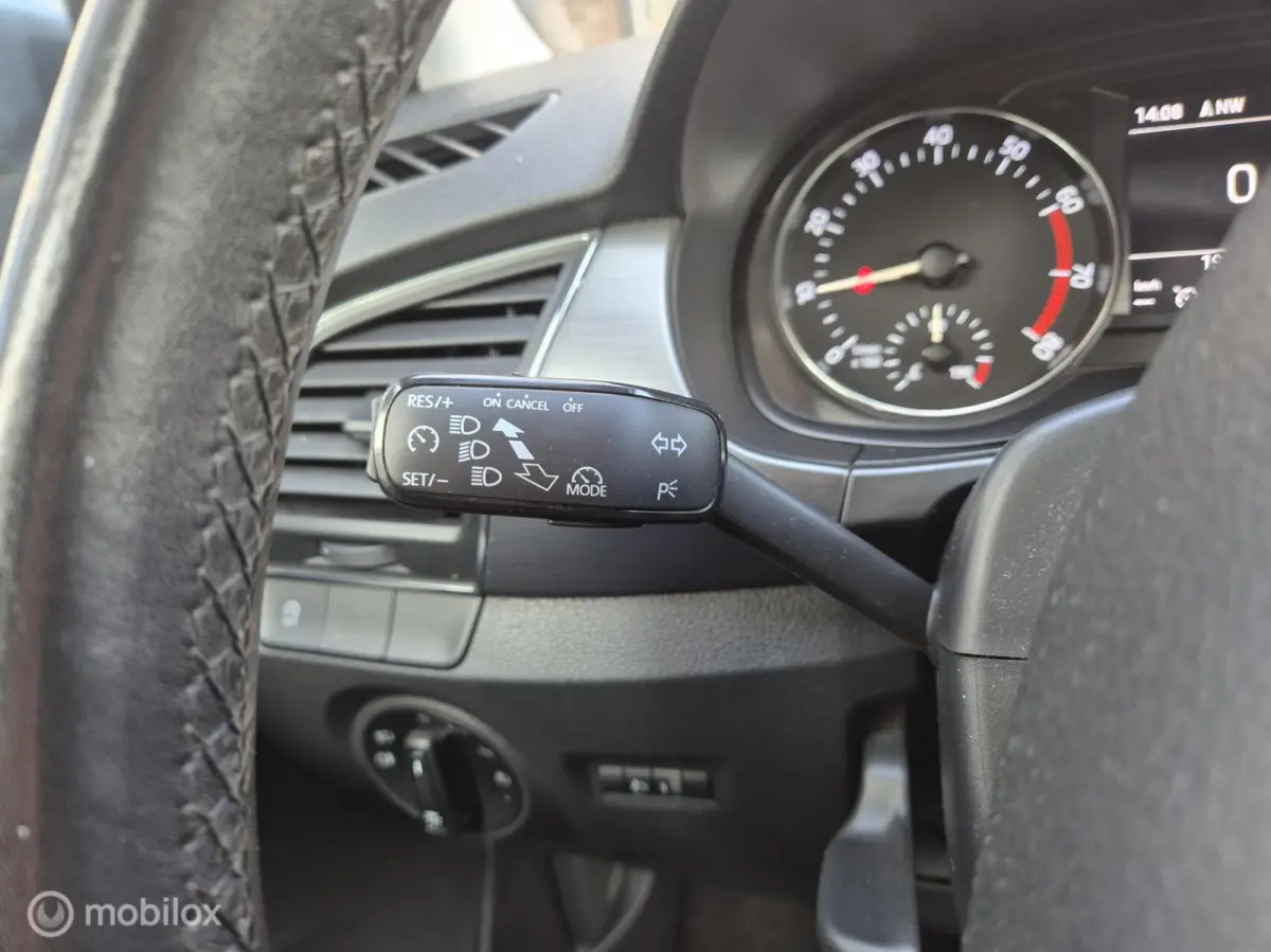 1.0 TSI CLEVER NAVI CRUISE PDC NAP