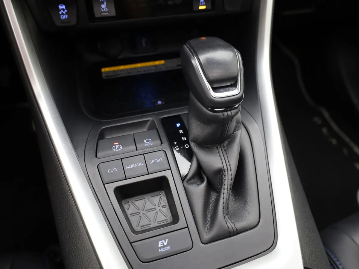 2.5 Hybrid Bi-Tone | NL Auto | Panodak | Elek. Stoelen | 360 Camera | Apple Carplay/ Android | Bi-Tone | Prijs Rijklaar !!