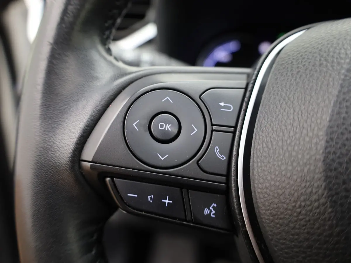 2.5 Hybrid Bi-Tone | NL Auto | Panodak | Elek. Stoelen | 360 Camera | Apple Carplay/ Android | Bi-Tone | Prijs Rijklaar !!