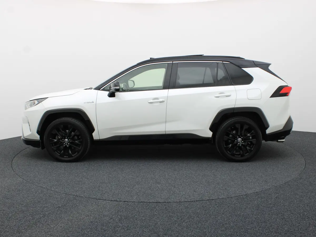 2.5 Hybrid Bi-Tone | NL Auto | Panodak | Elek. Stoelen | 360 Camera | Apple Carplay/ Android | Bi-Tone | Prijs Rijklaar !!