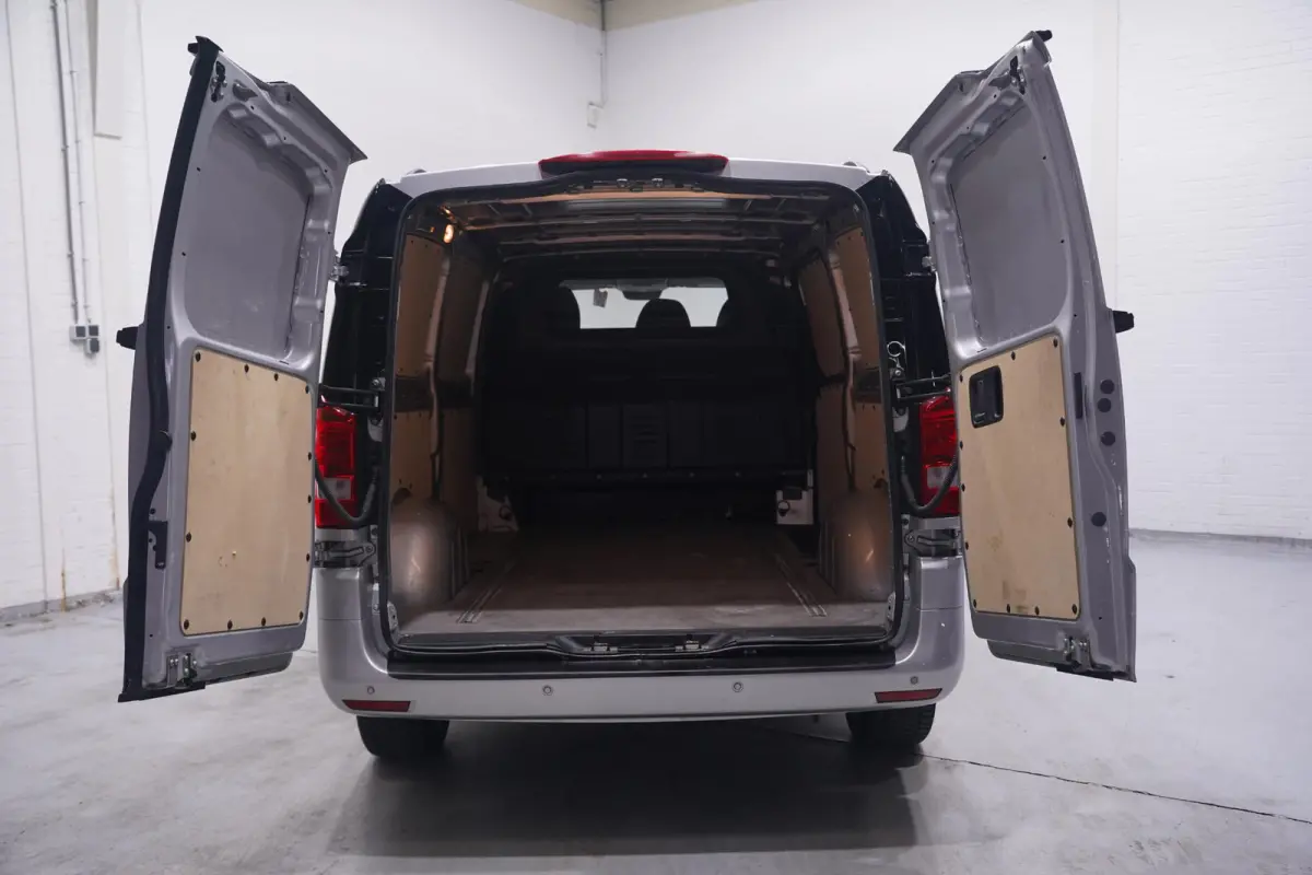 116 CDI 163 pk Silver&Black Edition Extra Lang Navi, Camera, 19" LMV, Apple Carplay, Laadruimte Pakket, 3-Zits