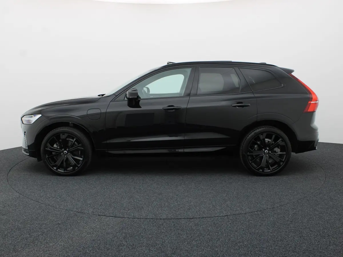 2.0 T6 Plug-in hybrid AWD Plus Dark | Panodak | Trekhaak | Elk. A-klep | Apple Carplay / Adroid | Memory Seats | Harman Kardon | Prijs Rijklaar !!