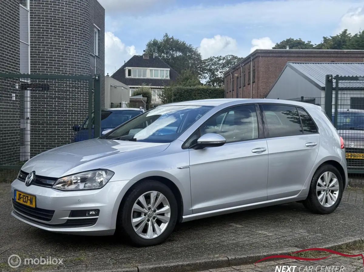 1.0 TSI Comfortline Camera. / TREKHAAK